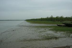 Snow-fed rivers and heavy rains are major causes of flooding in Bangladesh (Image: Shahnoor Habib Munmun)